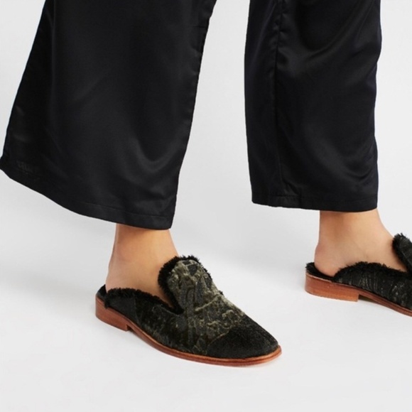 Boho Chic Free People Mules - Picture 2 of 6